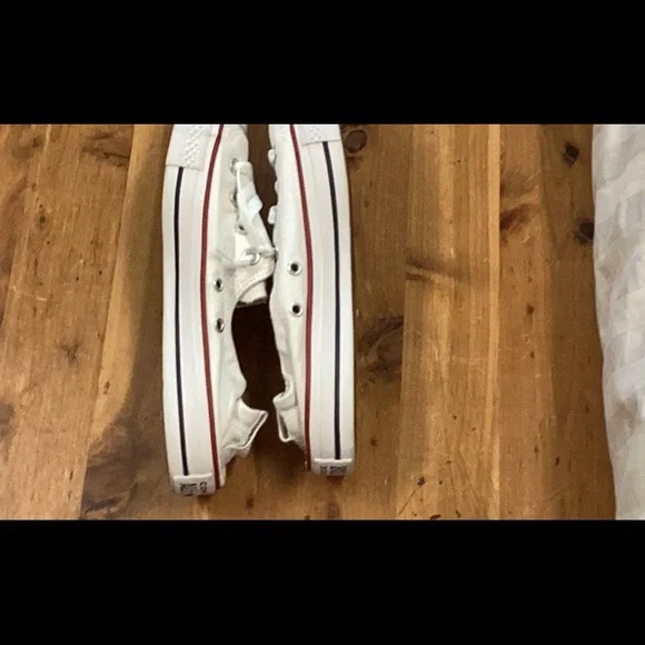 Converse Women’s White and Red Sneakers - Picture 3 of 4